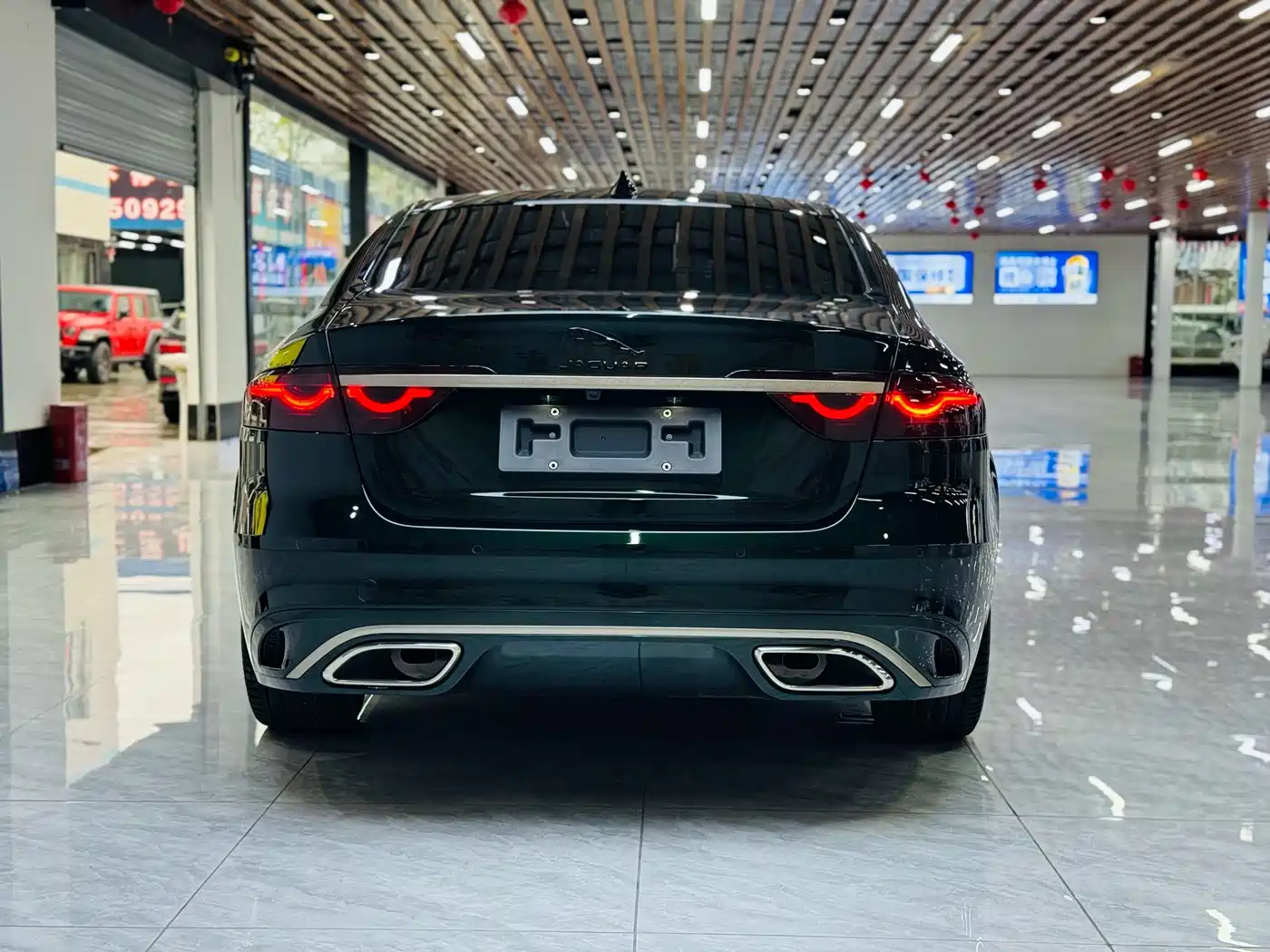 Jaguar XFL 2025 2024 2.0T P250 2WD Premium Luxury