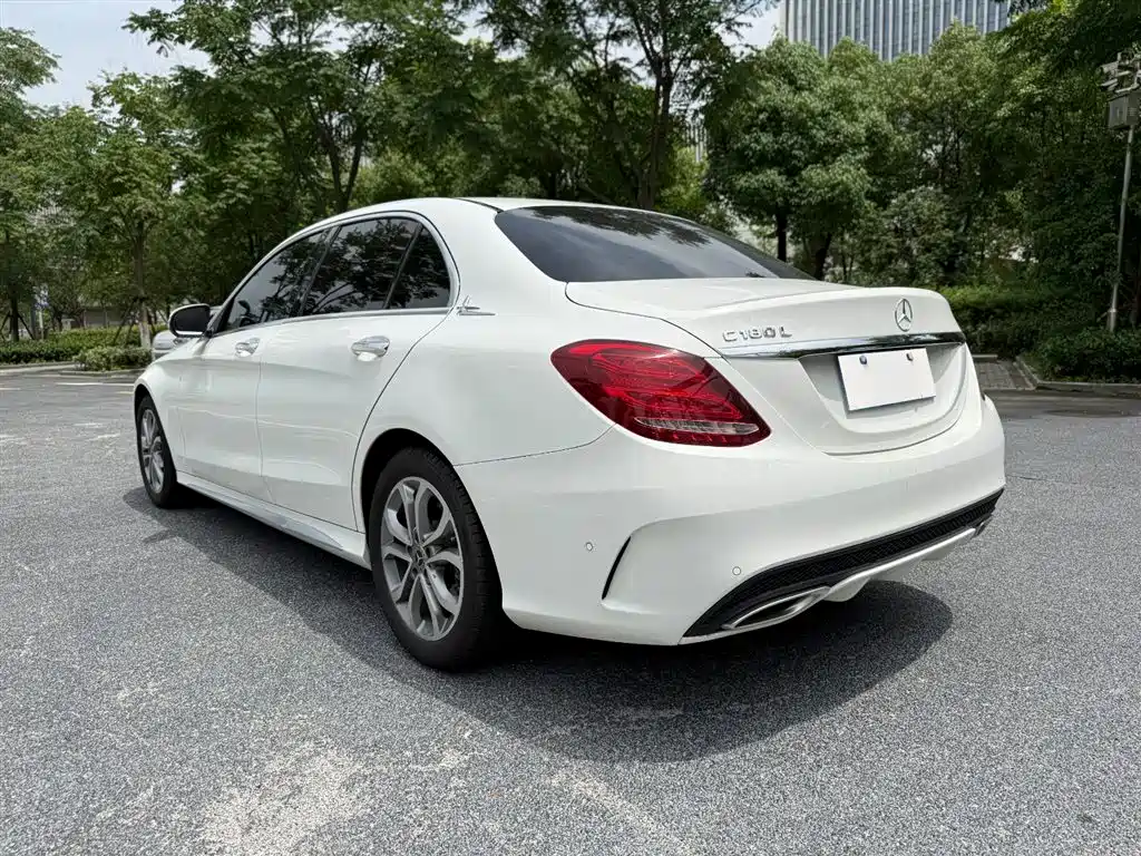 Mercedes-Benz C-Class 2018 C 180 L Fashion Sport Edition фото 10