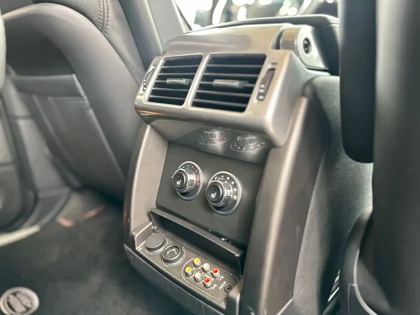 Land Rover Range Rover 2011 3.6 TDV8 фото 14