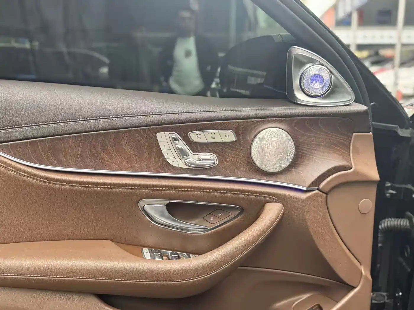 Mercedes-Benz E-Class 2023 E 300 L Fashion фото 5