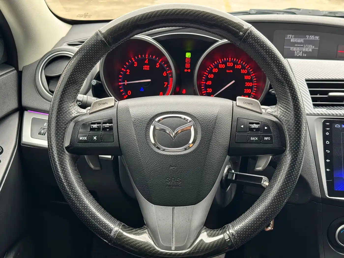 Mazda Mazda3 Axela 2012 Hatchback 2.0L Automatic Luxury фото 9