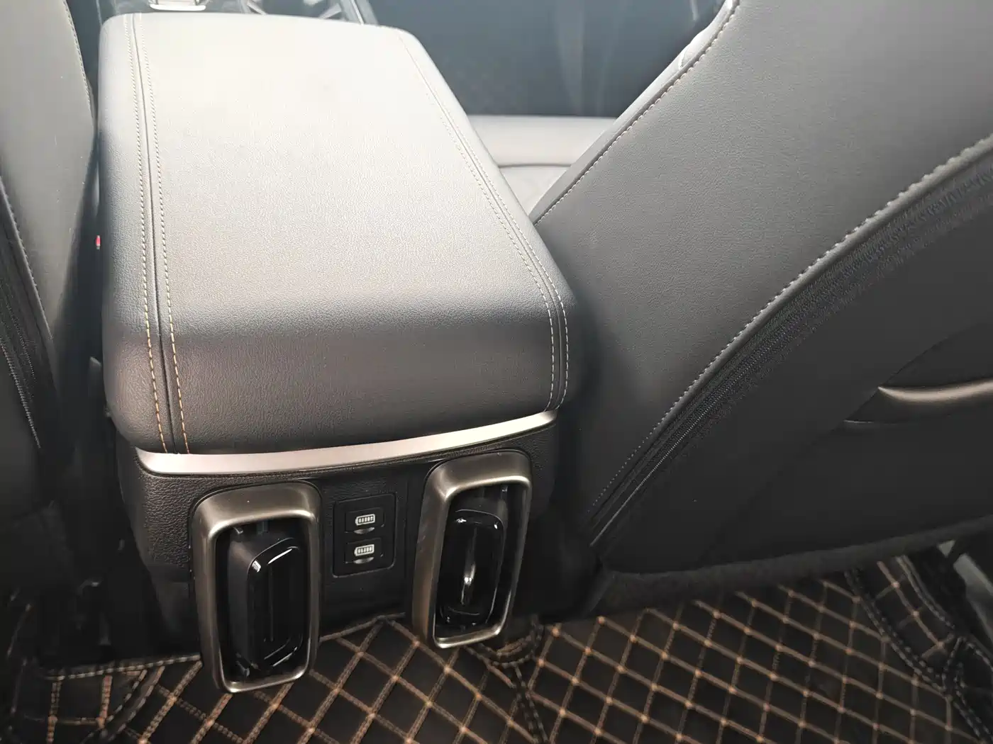Haval Big Dog 2021 1.5T DCT 2WD Husky Edition фото 9
