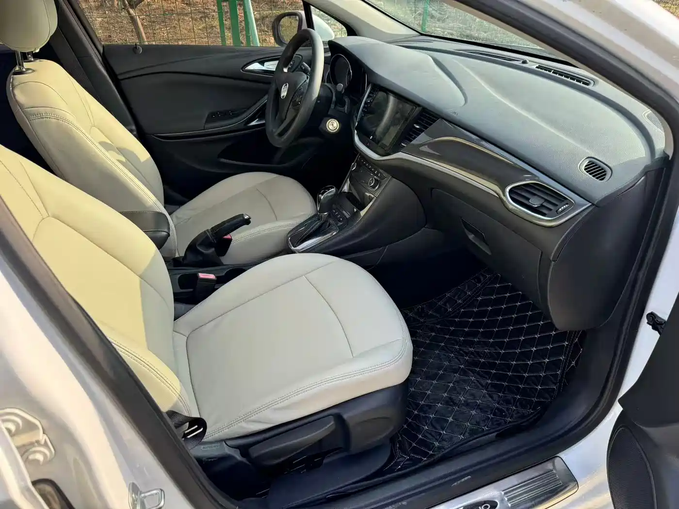 Buick Verano 2016 Hatchback 15S Auto Progressive фото 10