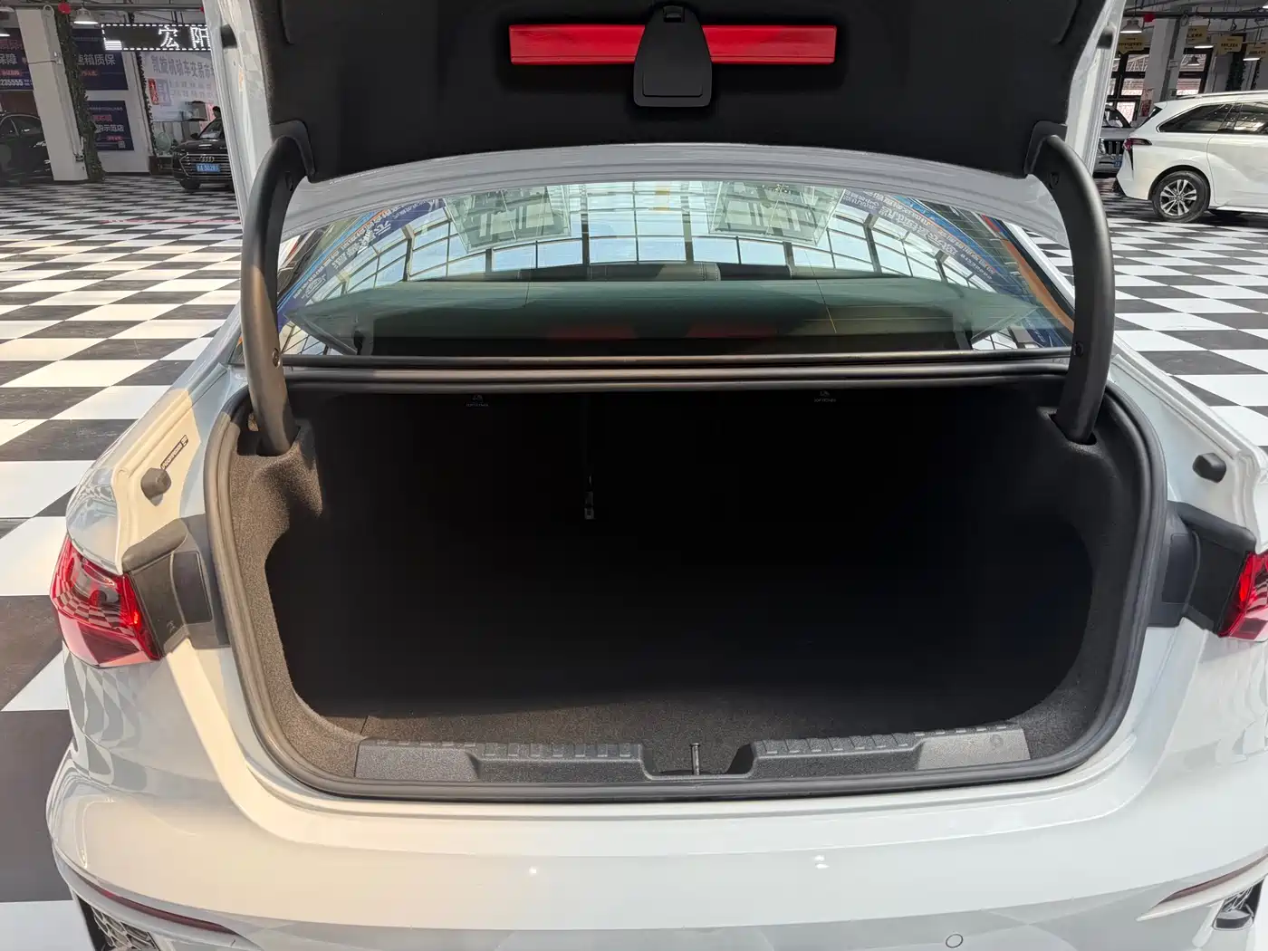 Audi A3 2023 Facelift A3L Limousine 35 TFSI Fashion Sport фото 7
