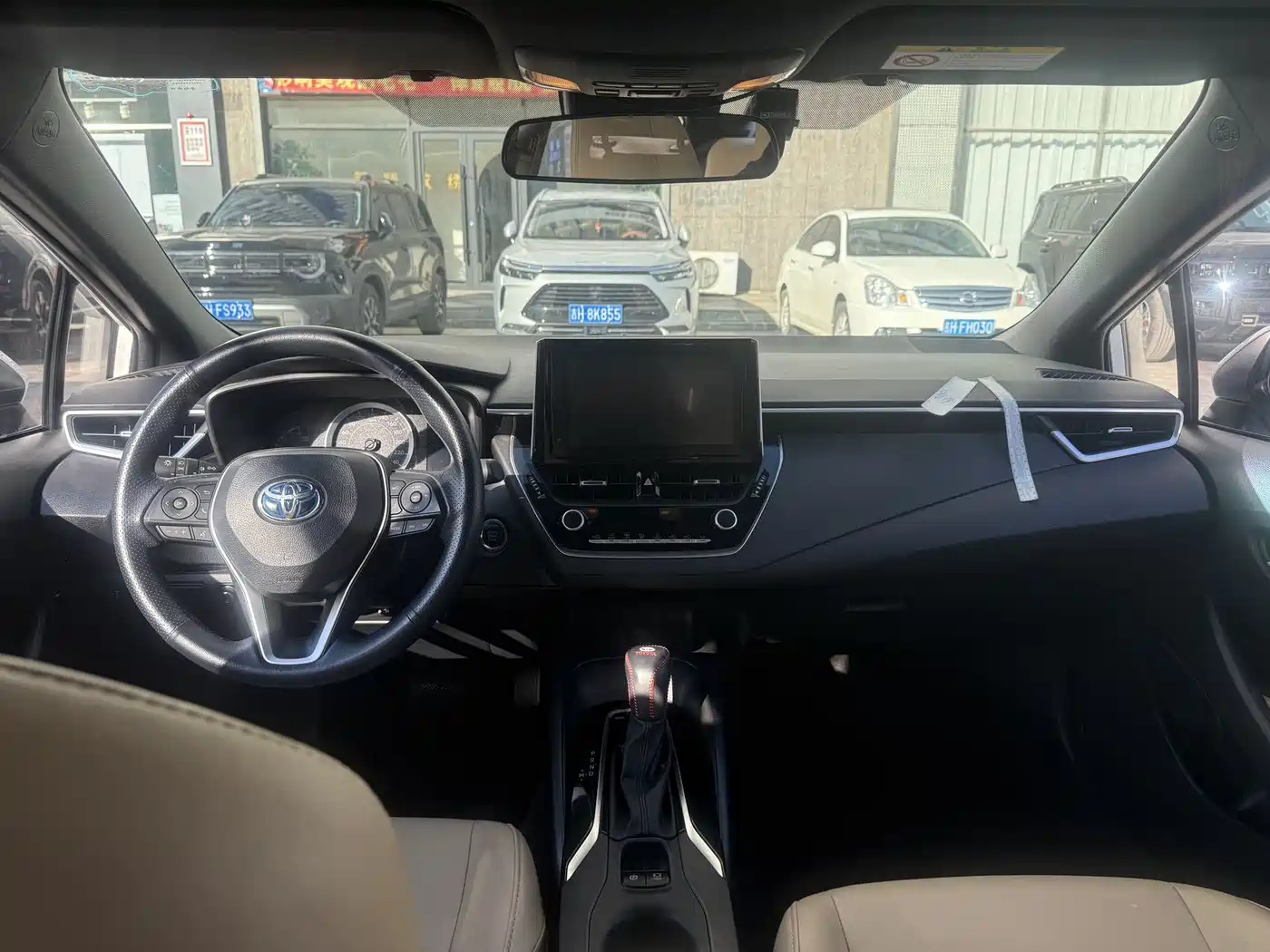 Toyota Levin 2023 185T CVT Luxury фото 12