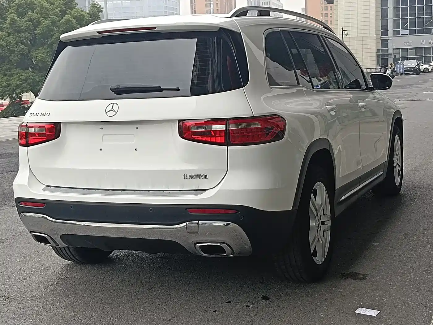 MERCEDES-BENZ GLB