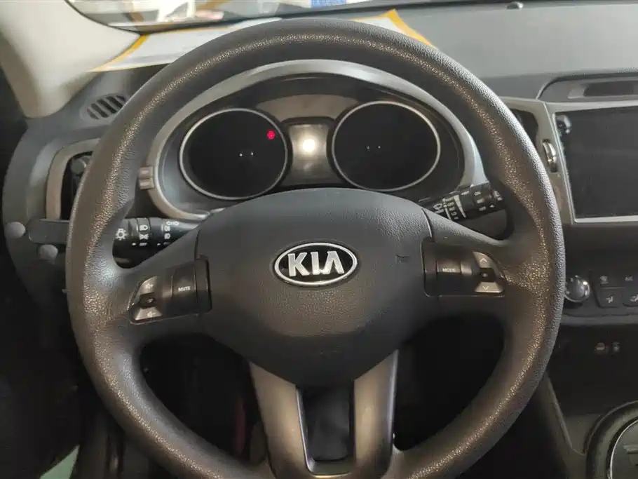 Kia Sportage 2016 2.0L Automatic 2WD GL фото 15
