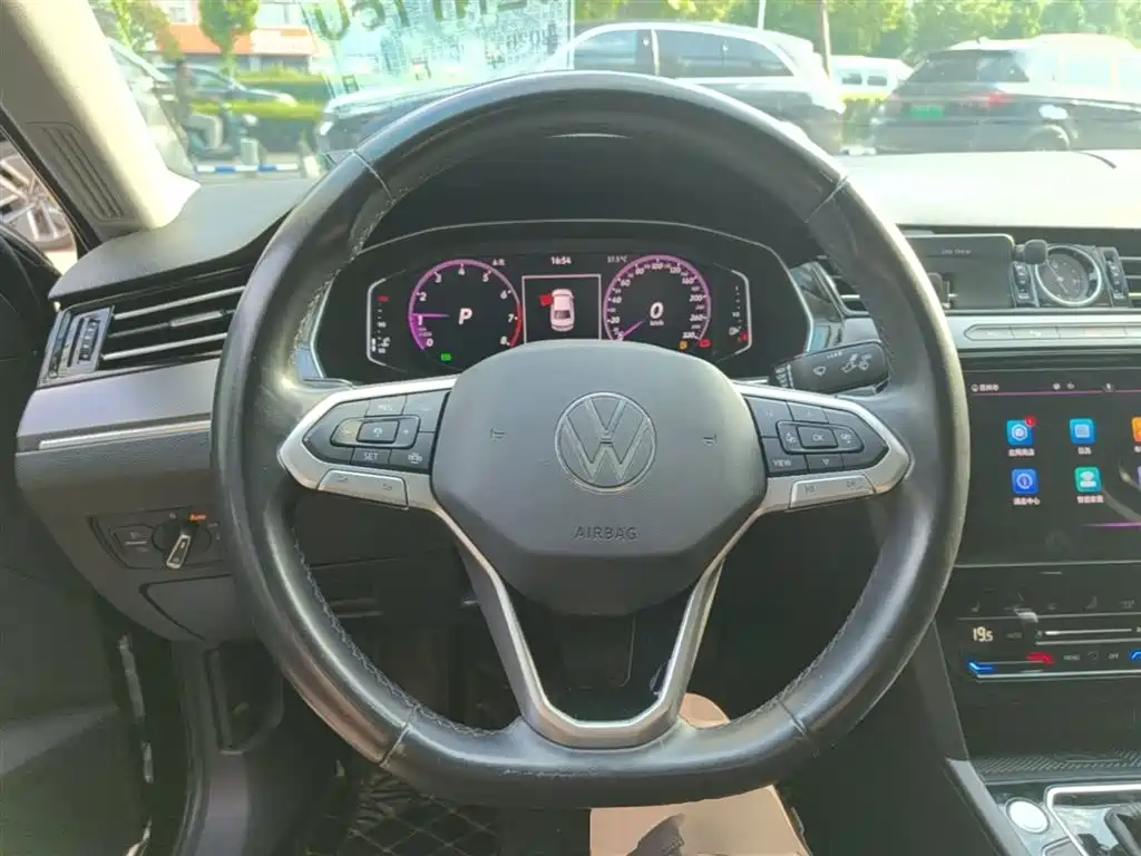 Volkswagen Magotan 2020 330TSI DSG Luxury фото 11