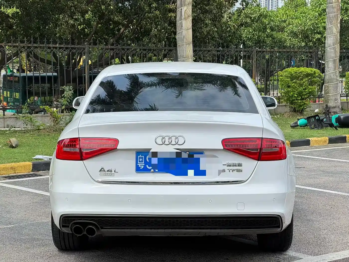 Audi A4L 2016 35 TFSI Collector's Edition S line Comfort фото 2
