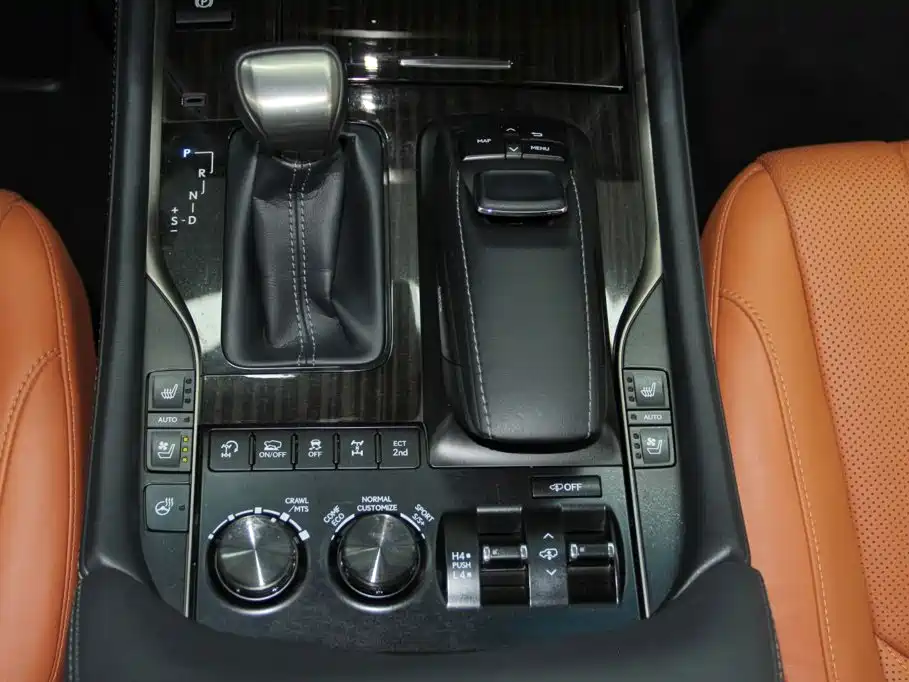 Lexus LX 2020 2019 570 Peak Special Edition