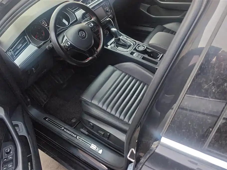 Volkswagen Magotan 2019 330TSI DSG Leading China V фото 9