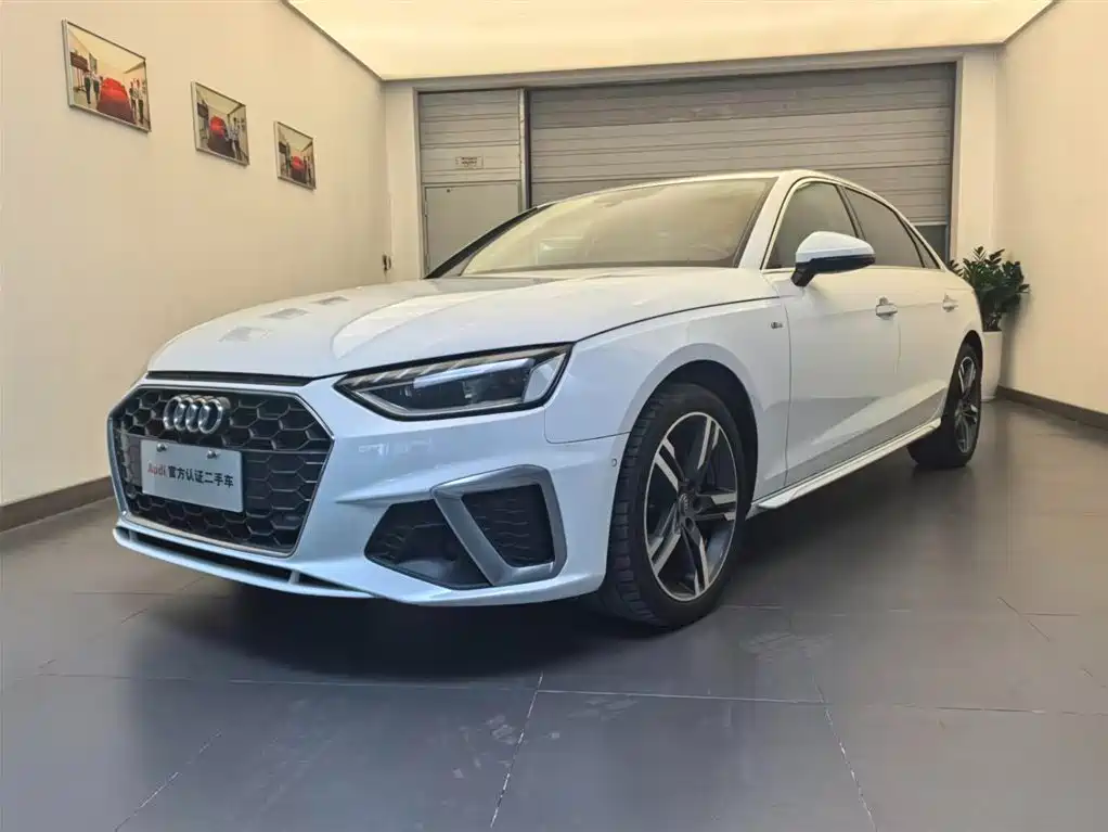 Audi A4L 2020 40 TFSI Luxury Dynamic