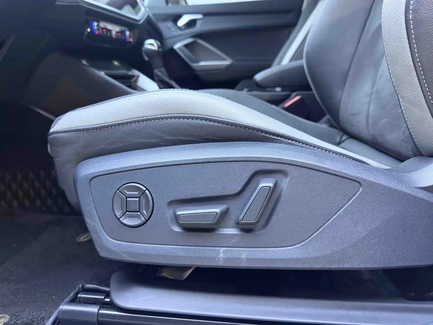 Audi Q3 2022 35 TFSI Fashion Dynamic фото 18