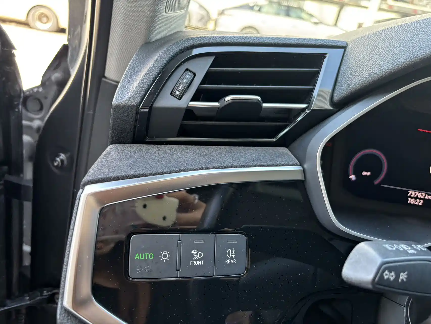 Photo 14 - Audi Q3