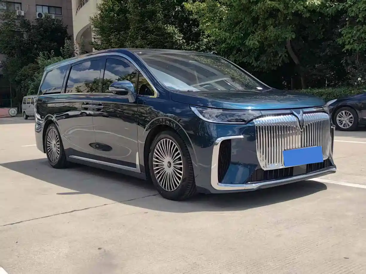Voyah Auto Voyah Dreamer 2025 PHEV 4WD Kunpeng Premium Edition фото 3