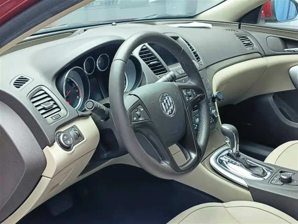 Buick Regal 2009 Model 2.4L Elite Edition фото 8