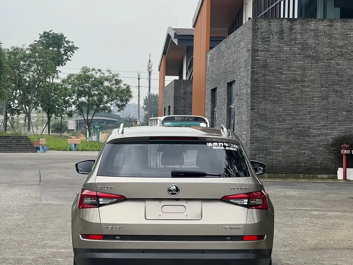 Škoda Kodiaq 2018 Facelift TSI330 7-seat 2WD Premium Luxury Edition фото 6