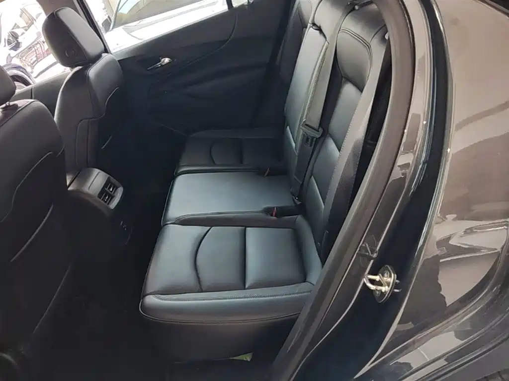 Chevrolet Equinox 2017 535T Automatic Realm Edition фото 24