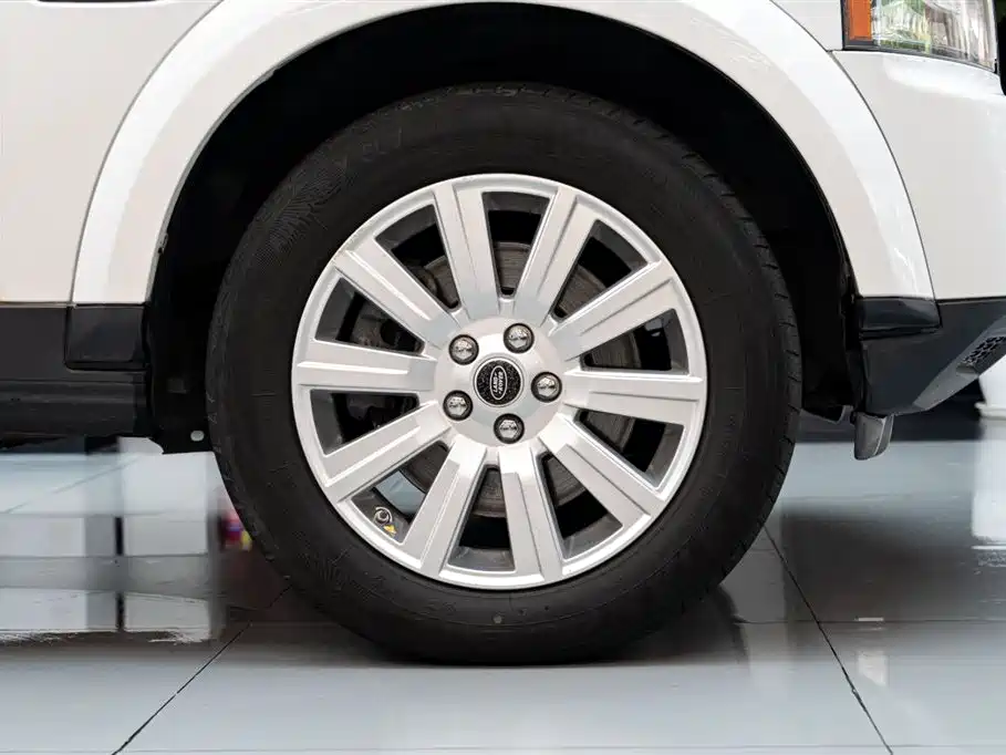 Land Rover Discovery 2012 3.0 SDV6 HSE Diesel фото 18