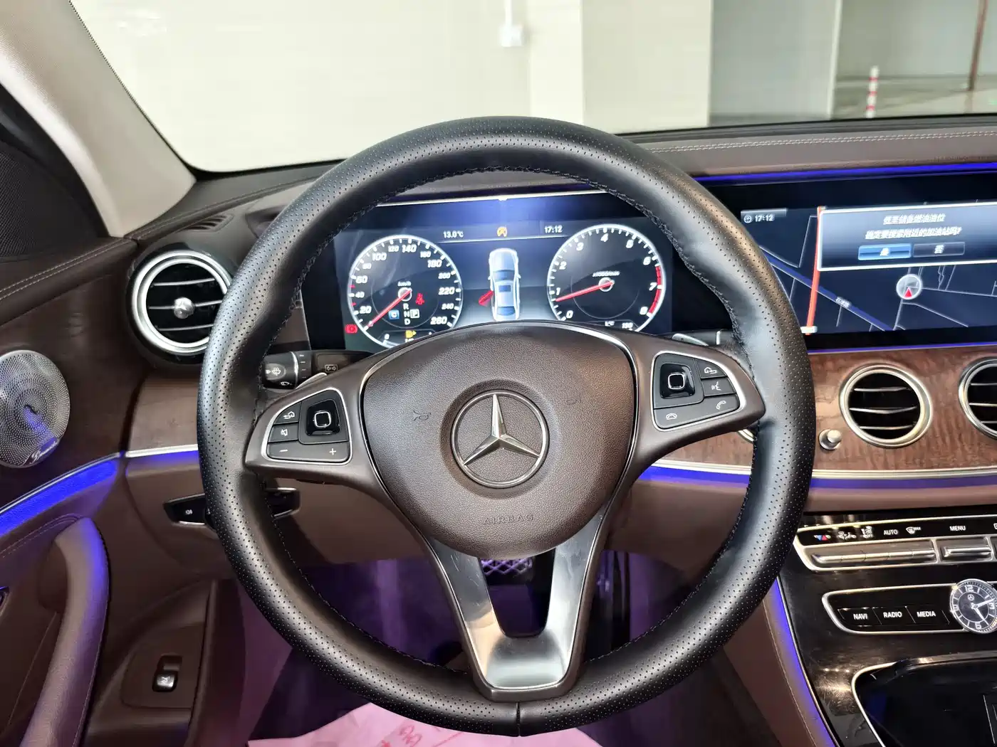 Mercedes-Benz E-Class 2016 E 300 L Fashion Type фото 6