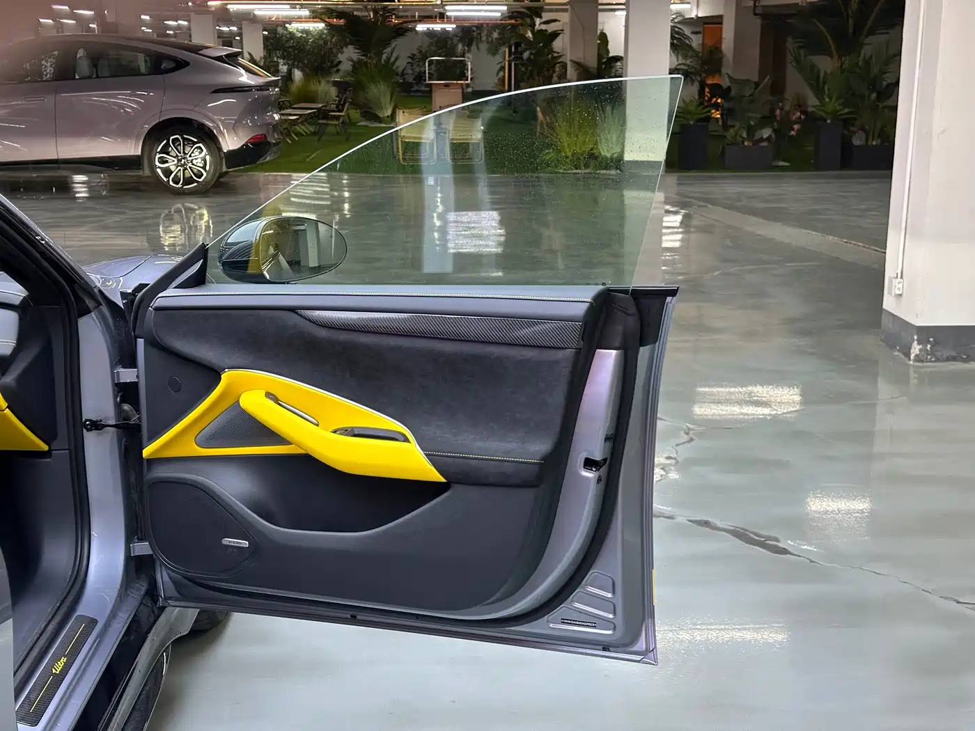 XIAOMI CAR XIAOMI SU7 ULTRA