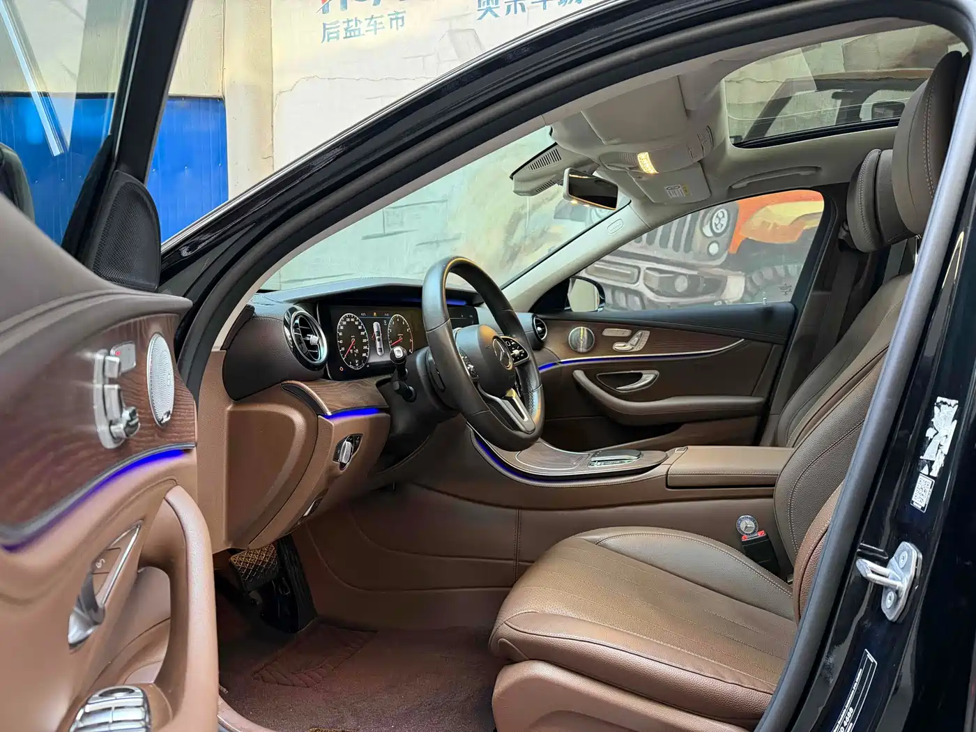 Mercedes-Benz E-Class 2020 E 300 L Luxury Model фото 4