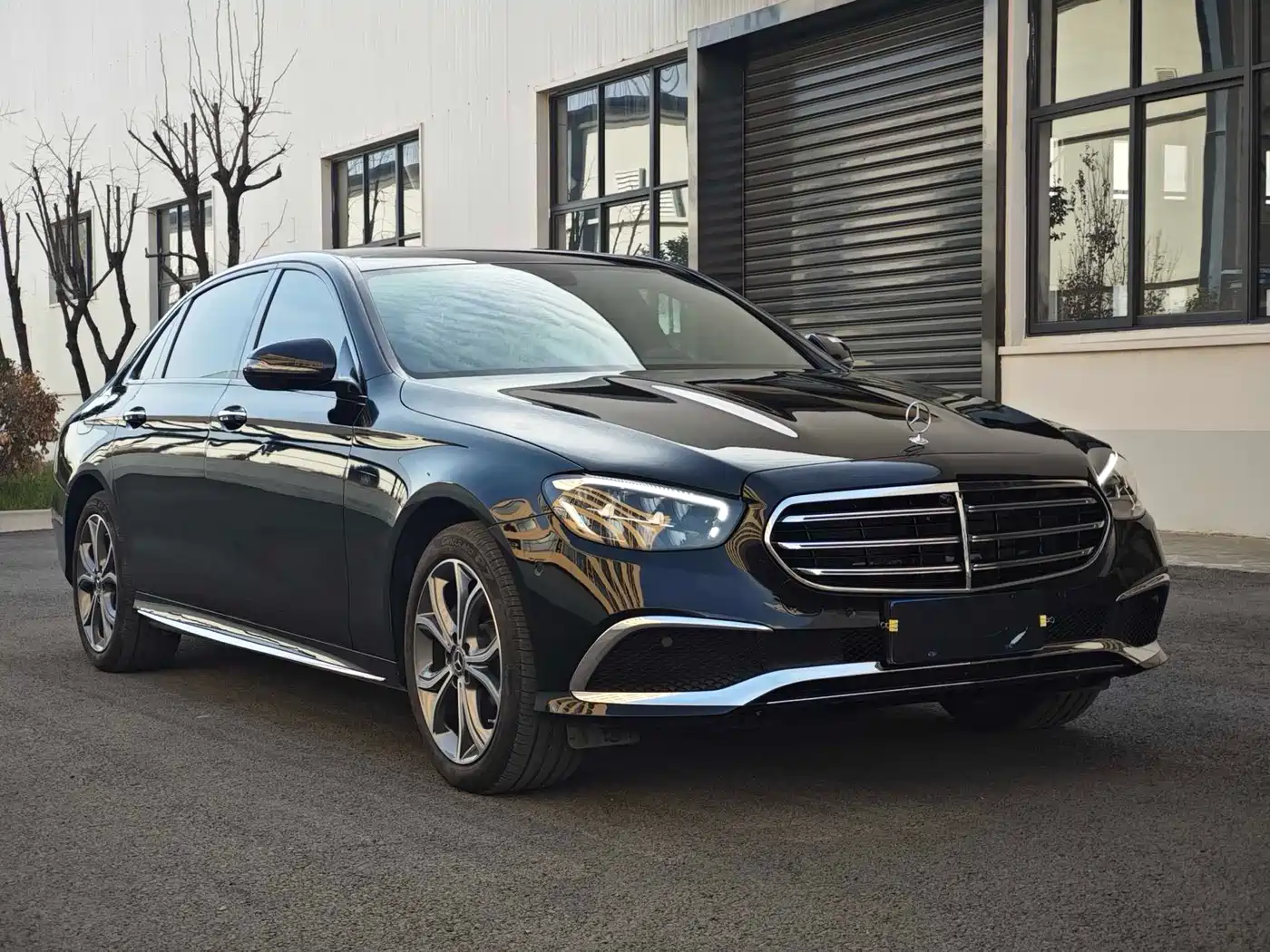 Mercedes-Benz E-Class 2023 E 300 L Sport Fashion фото 3