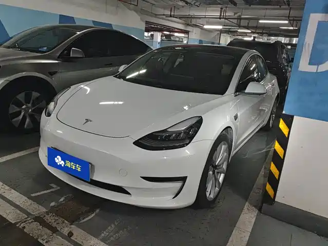 Tesla Model 3 2020