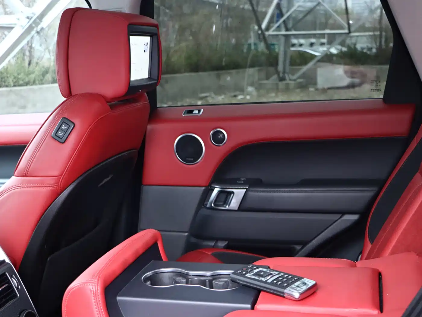 Land Rover Range Rover Sport 2020 3.0 L6 HSE DYNAMIC фото 12