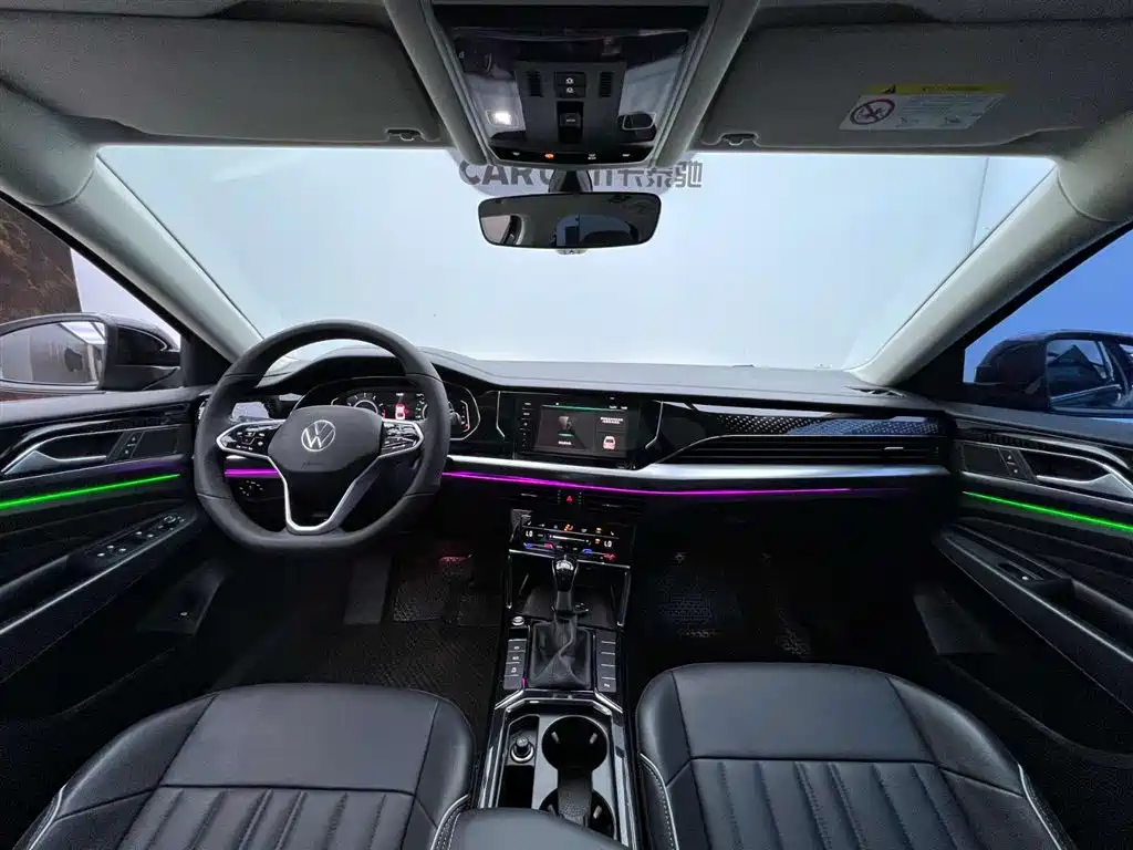 Volkswagen Passat 2023 330TSI Starlight Elite Edition фото 14