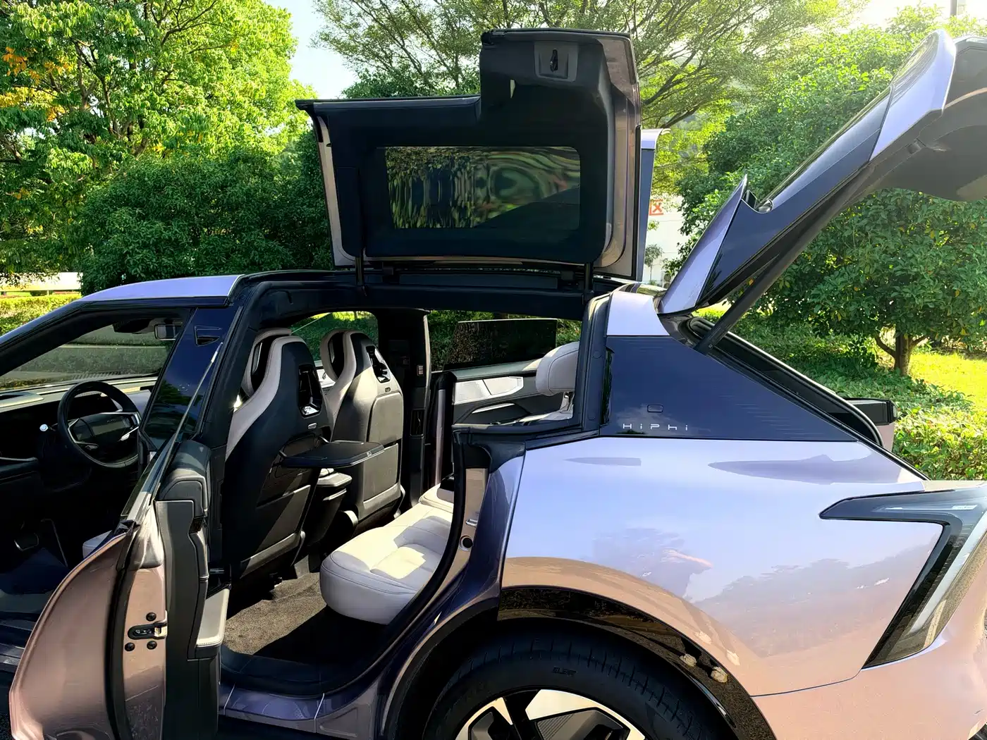 HiPhi Y 2023 2023 765km Flagship Edition