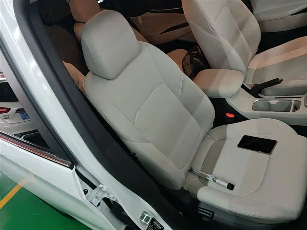 SAIC Maxus Maxus G50 2023 Model 1.5T Manual Joyride A фото 25
