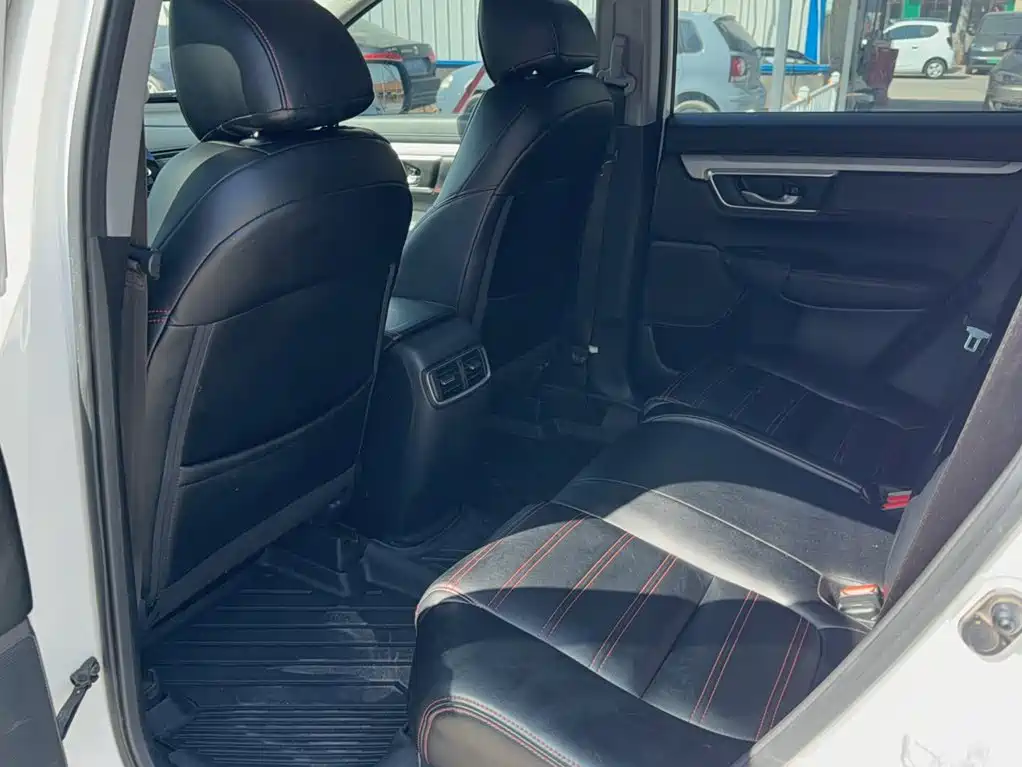 Фото 9 - Honda CR-V