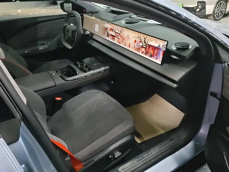 Geely Galaxy Galaxy E8 2025 620km AWD Starship LiDAR Smart Drive Edition фото 8