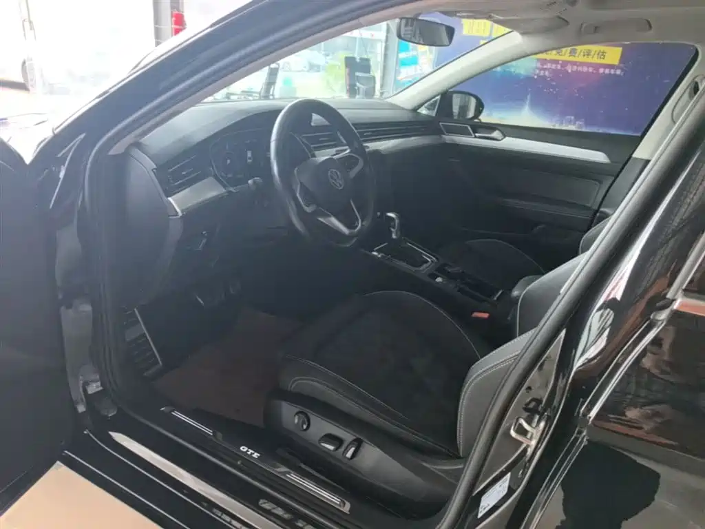 Volkswagen Magotan GTE Plug-in Hybrid 2022 GTE Luxury фото 13