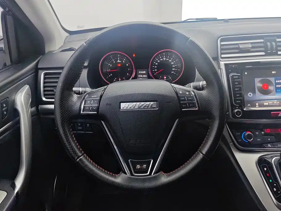 Фото 15 - Haval H6