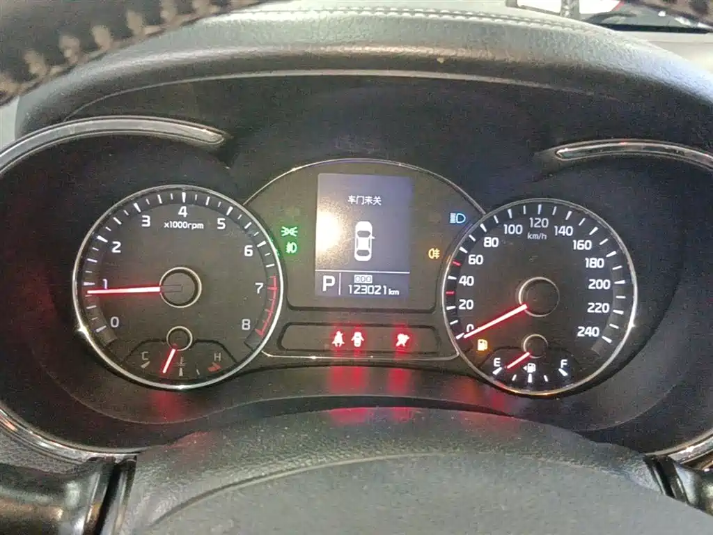 Kia K3 2015 1.6L Automatic GLS фото 12