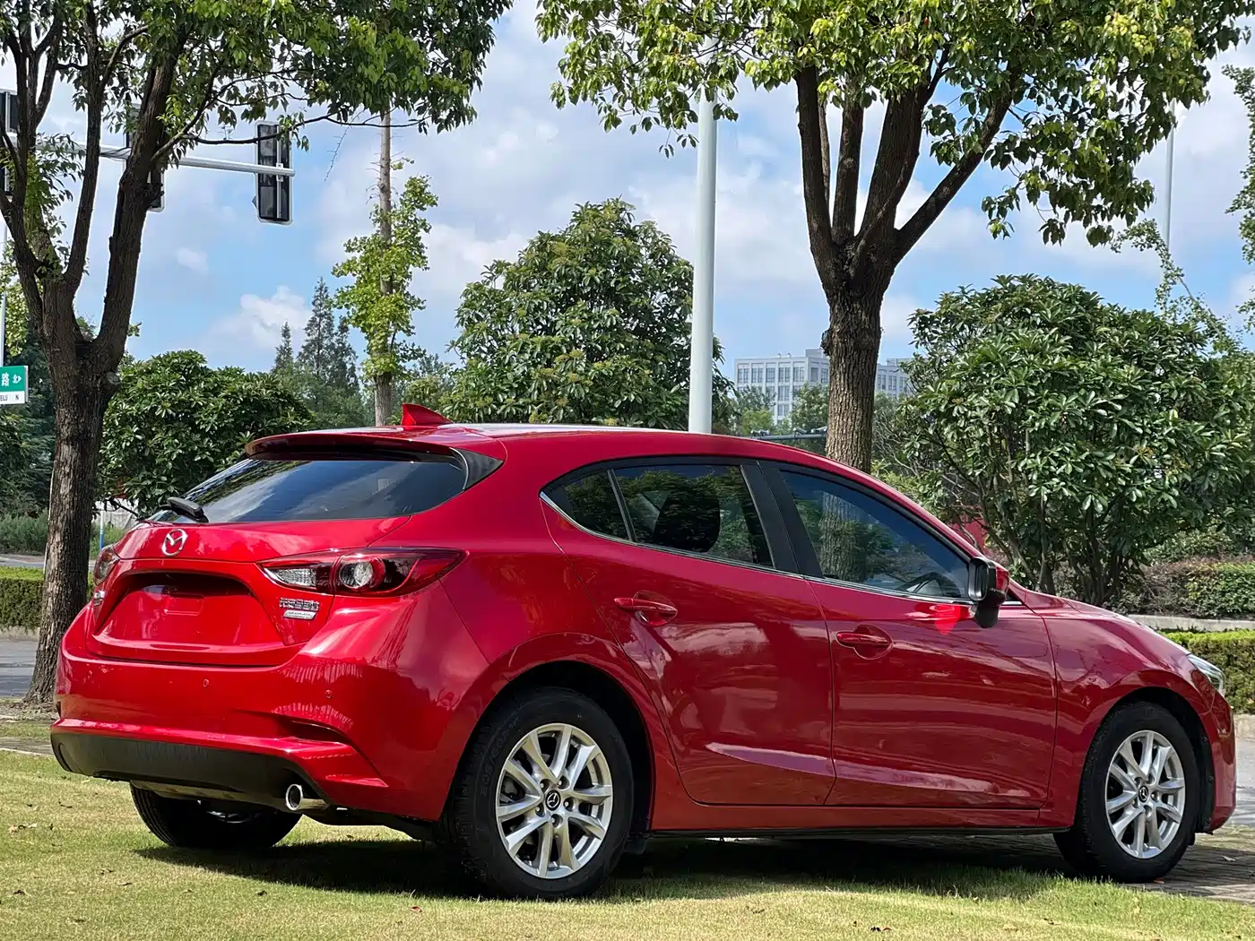 Photo 7 - Mazda Mazda 3