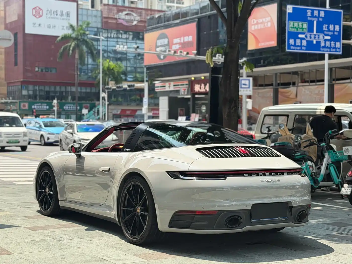 Porsche 911 2023 Targa 4 3.0T фото 12