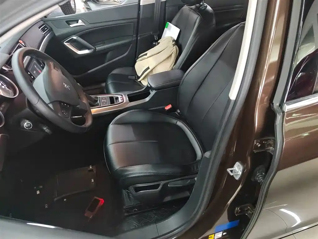 Peugeot 408 2014 1.8L Automatic Luxury Edition фото 11