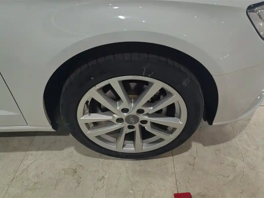 Audi A3 2019 Sportback 35 TFSI Progressive China VI фото 6