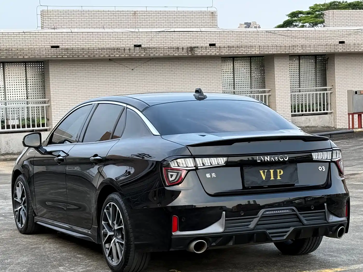 Lynk & Co 03 2021 1.5TD DCT Jin Champion Edition фото 15