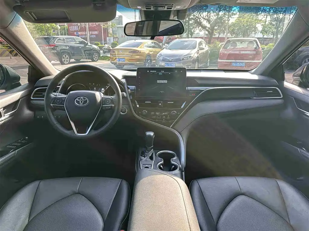 Toyota Camry 2021 2.0G Luxury Edition фото 16