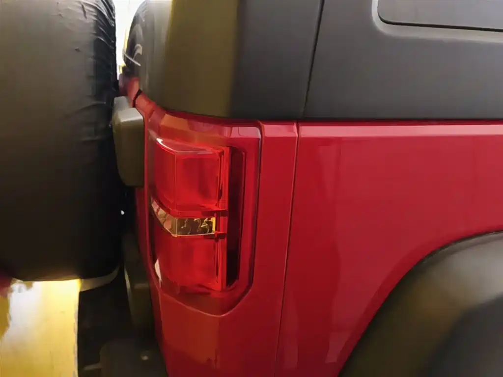 BAIC ORV Beijing Offroad BJ40 2016 Model 40L 2.3T Automatic 4WD Exclusive фото 8