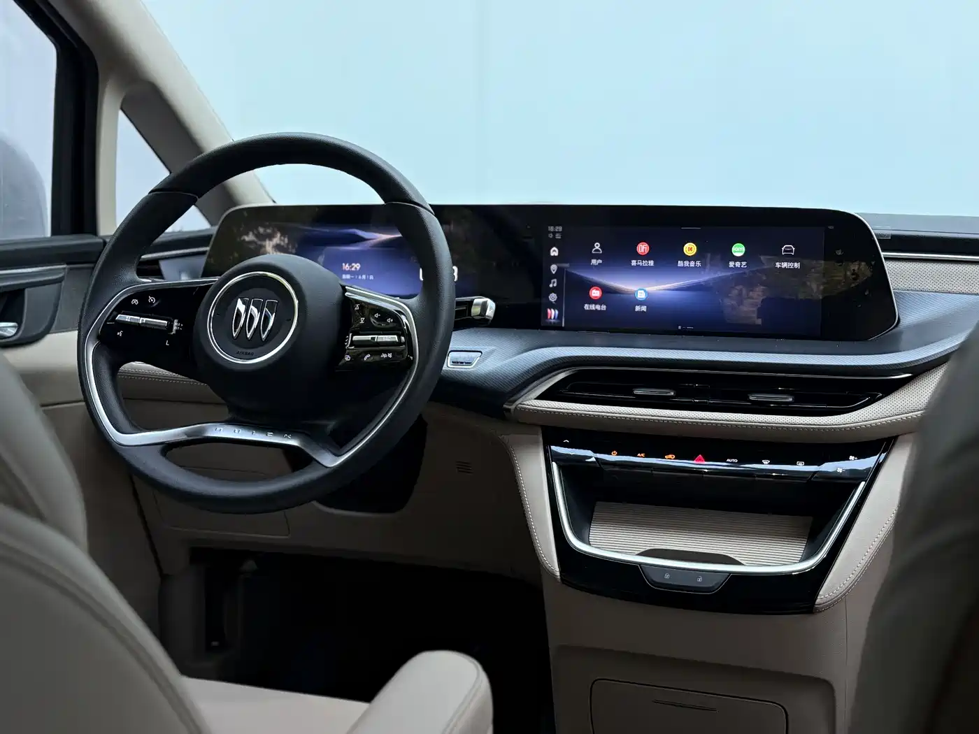 Buick GL8 2025 Land Business Class First Edition фото 8