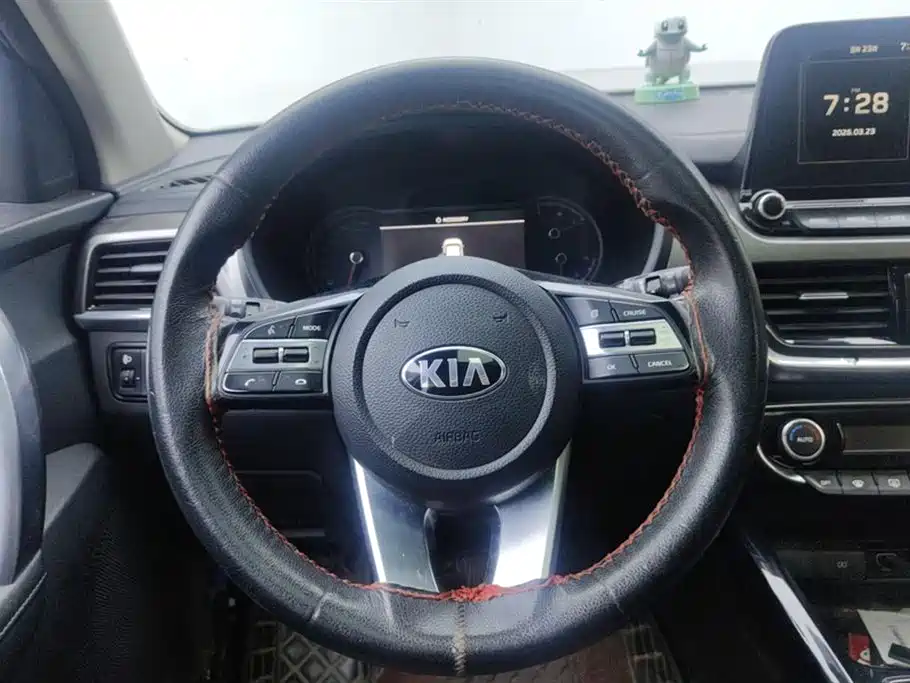 Kia Sportage 2018 2.0L Automatic Smart Luxury (China V) фото 15