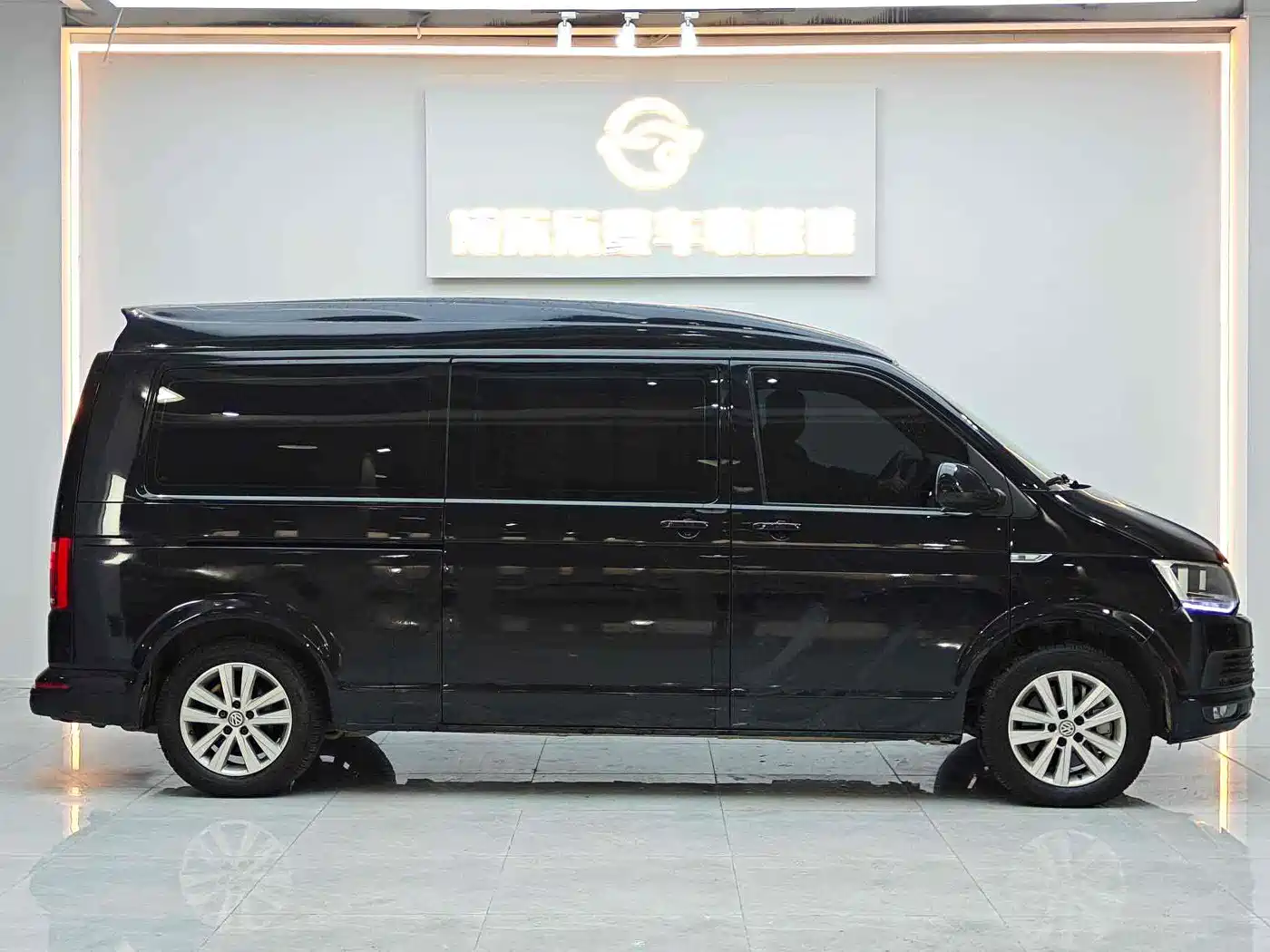 Volkswagen Caravelle 2017 2.0TSI 4WD Comfort 9-Seater фото 7