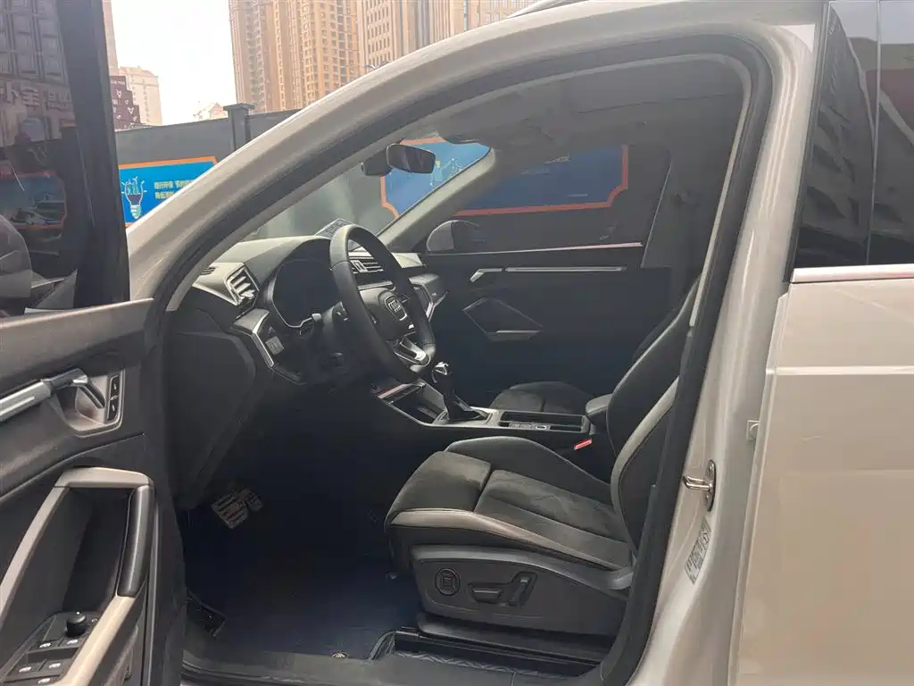 Audi Q3 2021 35 TFSI Fashion Sport фото 13