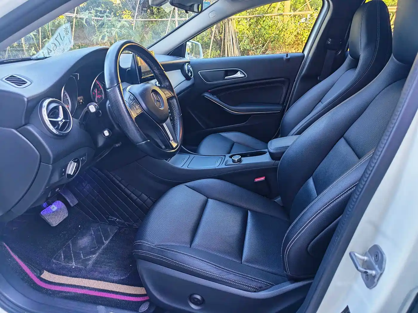 Mercedes-Benz GLA 2015 GLA 200 Dynamic фото 10