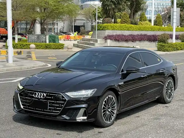 AUDI A7L